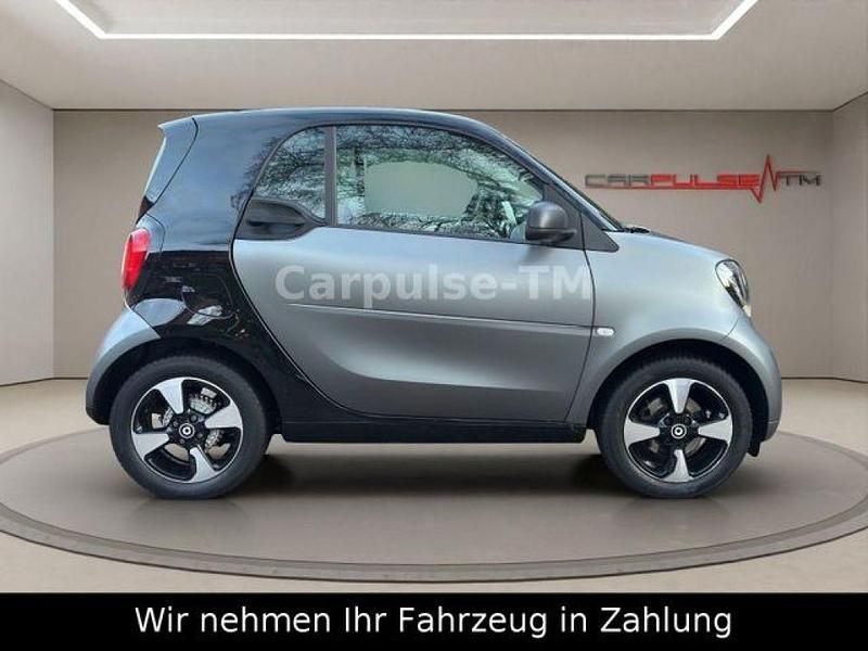 Gebraucht Smart ForTwo Coupé 90 PS (66 kW) 2018 Schwarz Coupé