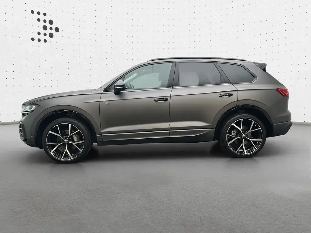 Gebraucht VW Touareg R-line 286 PS (210 kW) 2025 Siliziumgrau matt SUV