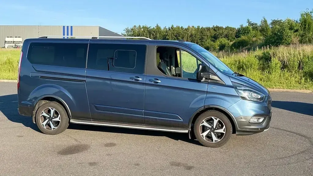 Gebraucht Ford Tourneo Active 185 PS (136 kW) 2021 Blau Van / Kleinbus