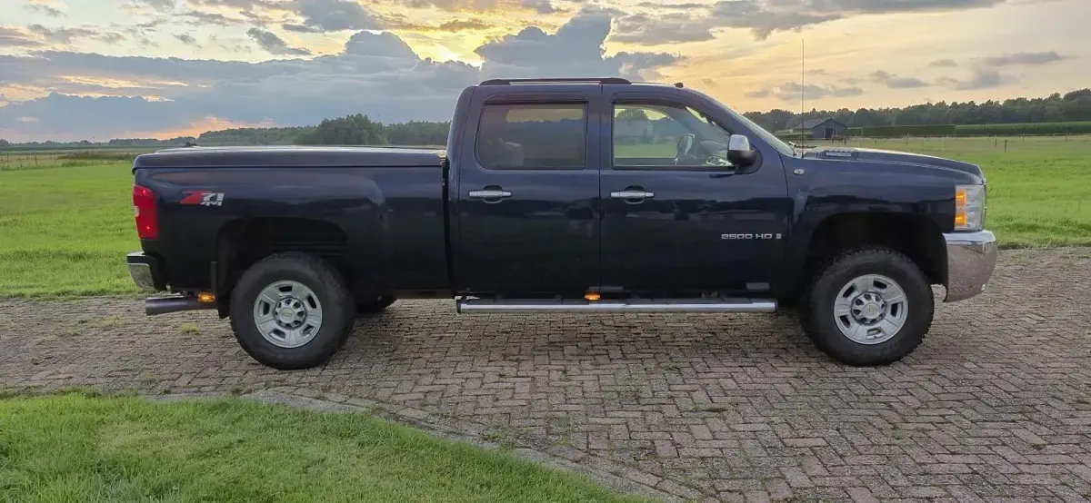 Gebraucht Chevrolet Silverado 370 PS (272 kW) 2009 Limousine