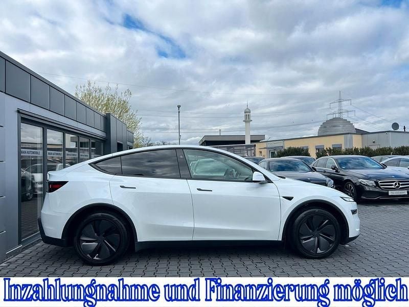 Gebraucht Tesla Model Y Standard Range 219 kW (299 PS) 2025 Weiß SUV