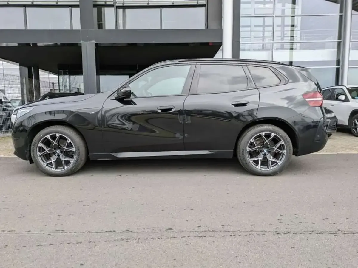 Second-hand BMW X3 M Sport 190 CP (139 kW) 2025 Negru SUV