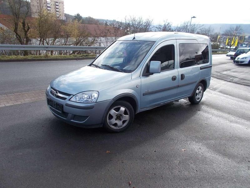 Gebraucht Opel Combo 75 PS (55 kW) 2004 Blau Van / Kleinbus