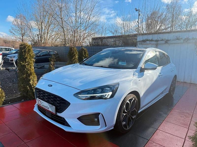 Gebraucht Ford Focus ST-Line 125 PS (91 kW) 2018 Weiß Limousine