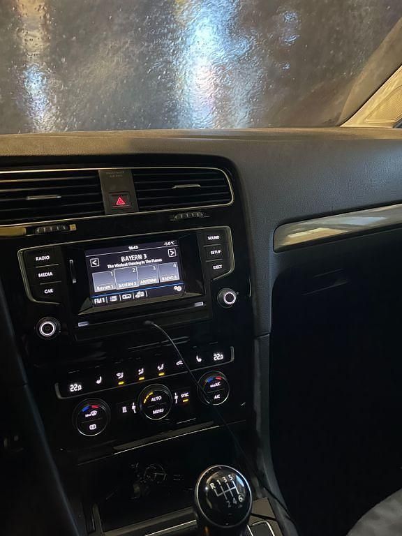 Gebraucht VW Golf VII Allstar 110 PS (80 kW) 2016 Schwarz Limousine