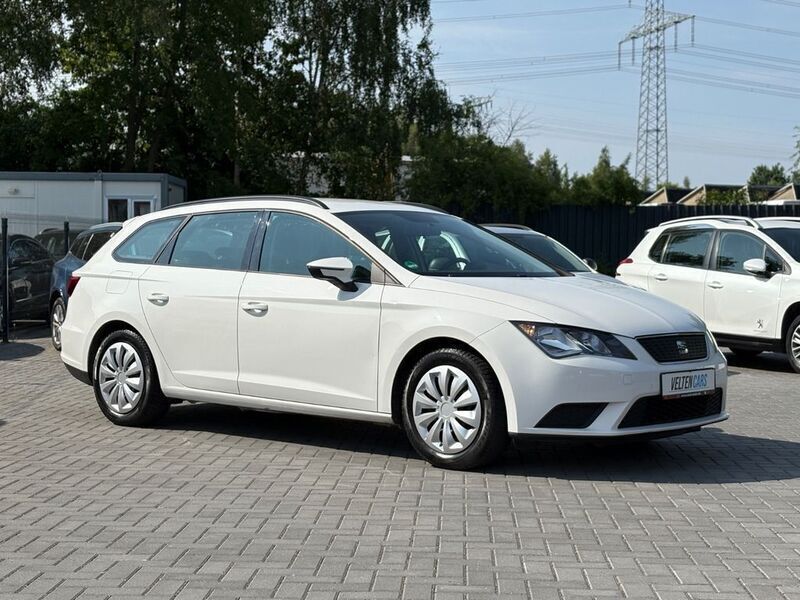 Weiß Gebraucht 2016 Seat Leon ST Reference Kombi | 9.199 € (Fairer Preis) - Bild 1/4
