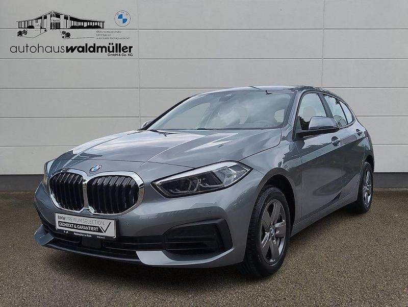 Grau Gebraucht 2024 BMW 116 Advantage Kleinwagen | 24.999 € (Etwas zu teuer) - Bild 1/4