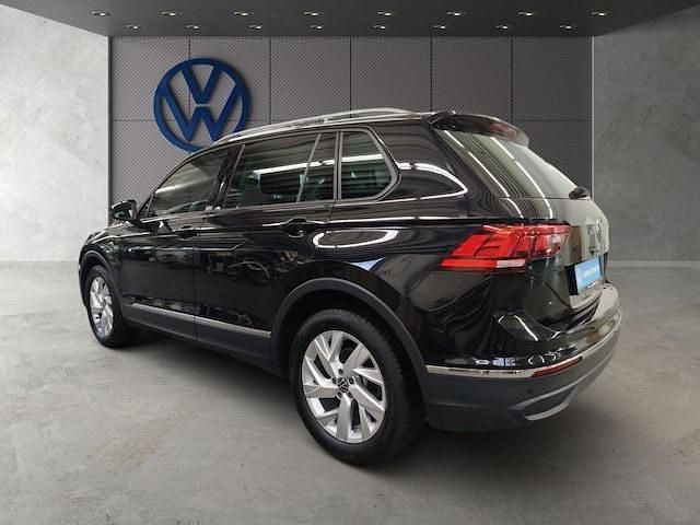 Gebraucht VW Tiguan Active 150 PS (110 kW) 2023 Schwarz SUV