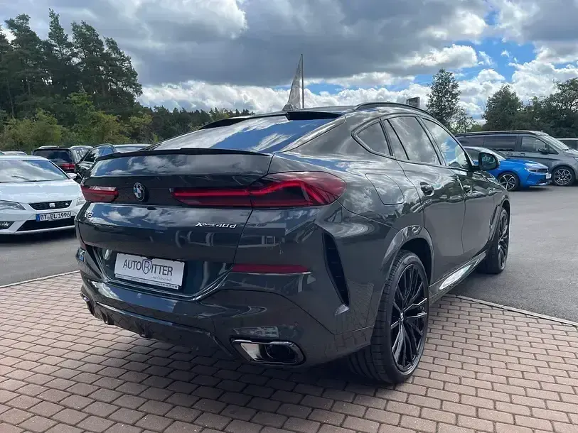 Gebraucht BMW X6 M Sport 352 PS (258 kW) 2025 Grau SUV