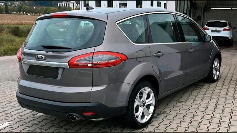 Gebraucht Ford S-MAX S 200 PS (147 kW) 2013 Braun Van / Kleinbus