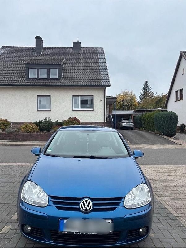 Andere farben Gebraucht 2007 VW Golf V Limousine | 2.300 € (Fairer Preis) - Bild 1/4