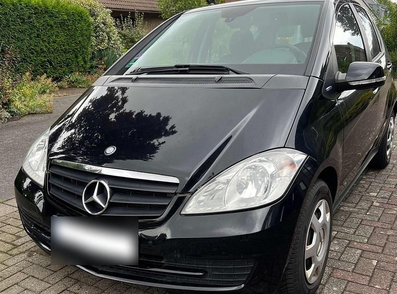 Gebraucht Mercedes A160 95 PS (69 kW) 2010 Schwarz Limousine