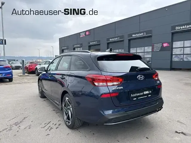 Neu Hyundai i30 N Line 140 PS (102 kW) 2025 Blau Kombi