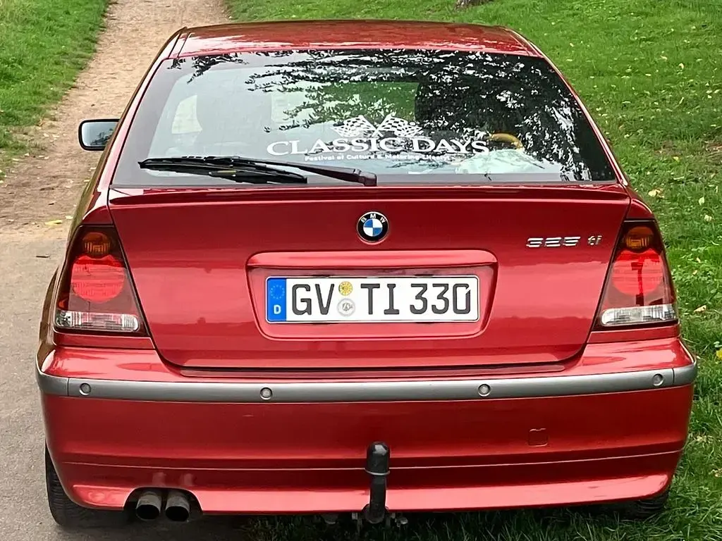 Second-hand BMW 325 Sport Line 192 CP (141 kW) 2002 Roșu Coupe