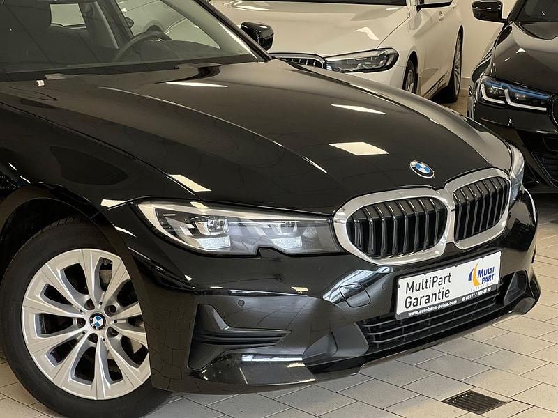 Gebraucht BMW 318 Advantage 150 PS (110 kW) 2021 Schwarz Limousine
