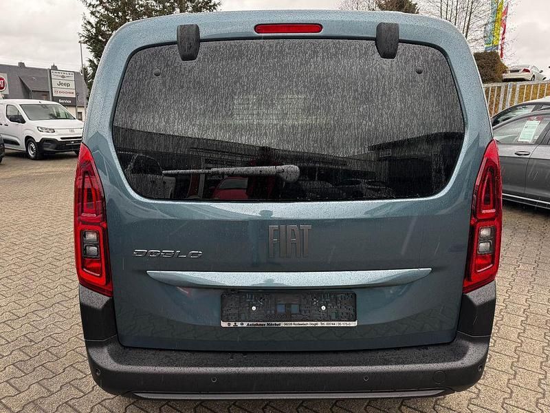 Neu Fiat Doblò 102 PS (75 kW) 2025 Blau Van / Kleinbus