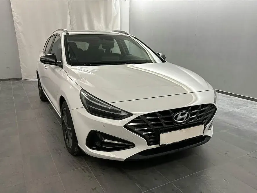 Gebraucht Hyundai i30 Edition 30+ 116 PS (85 kW) 2022 Weiß Limousine