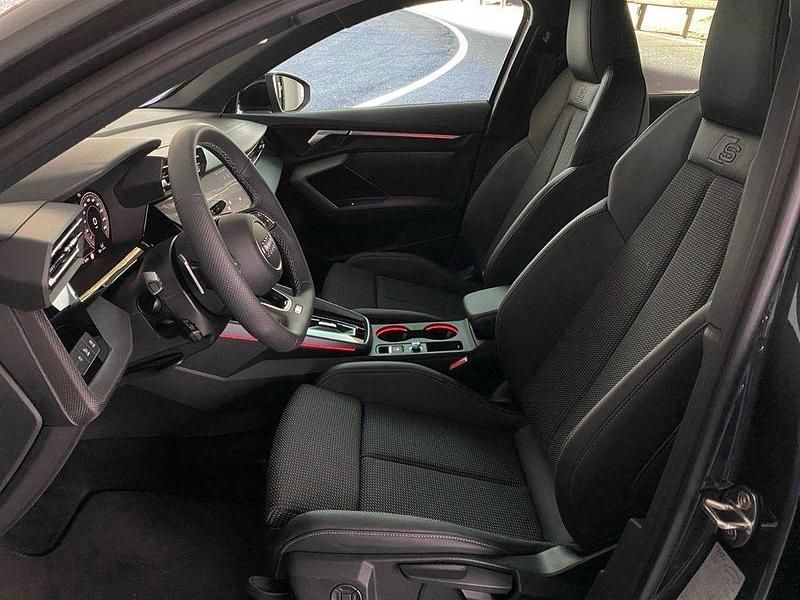 Neu Audi A3 Advanced 150 PS (110 kW) 2026 Manhattangrau metallic Limousine