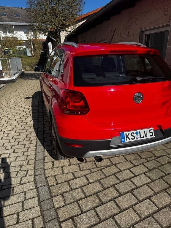 Gebraucht VW Polo Cross 105 PS (77 kW) 2011 Rot Kleinwagen