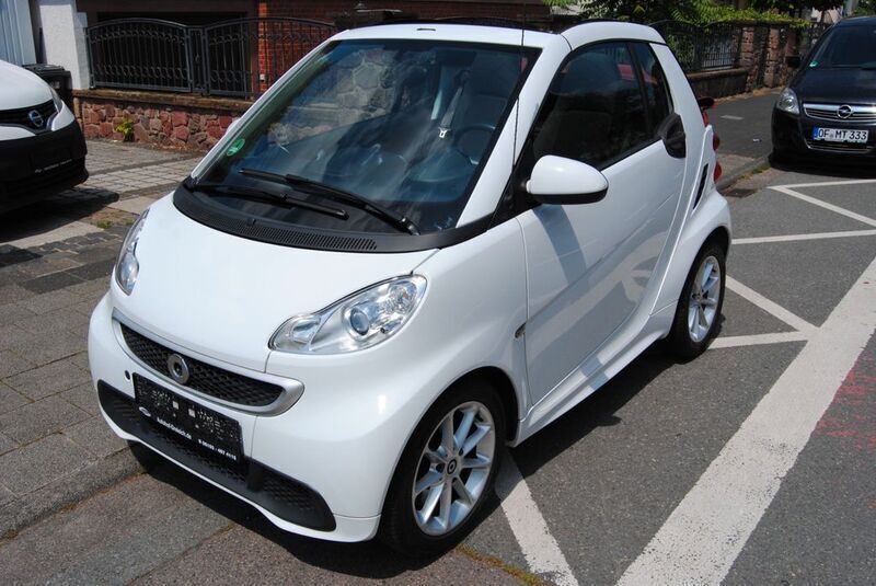 Weiß Gebraucht 2012 Smart ForTwo Cabrio Cabrio | 7.480 € (Fairer Preis) - Bild 1/4