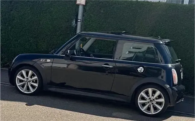 Gebraucht Mini Cooper S 170 PS (125 kW) 2003 Schwarz Kleinwagen