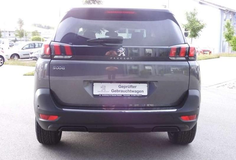 Gebraucht Peugeot 5008 Crossway 177 PS (130 kW) 2018 Platinium grau metallic SUV