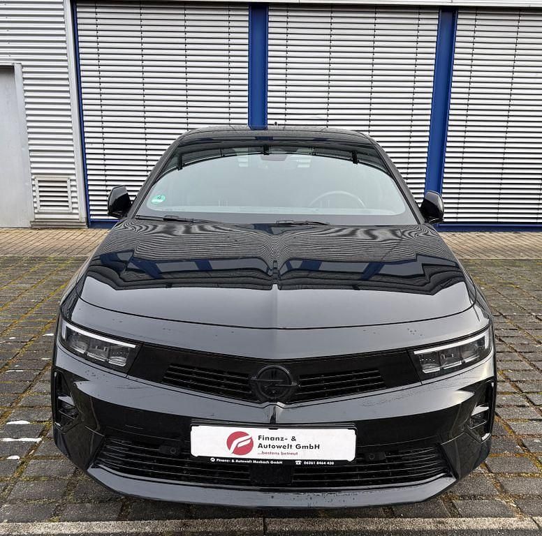Gebraucht Opel Astra 131 PS (96 kW) 2024 Schwarz Kombi