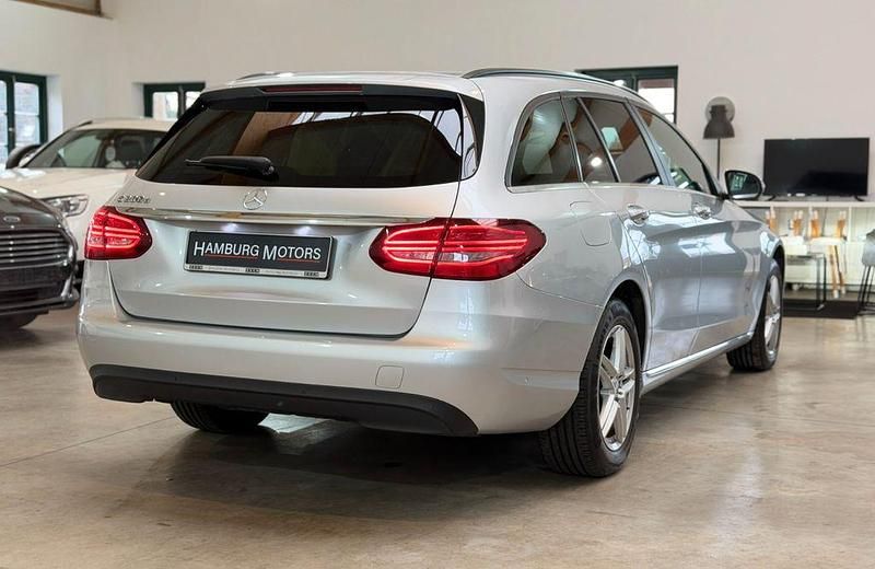 Gebraucht Mercedes C200 Business 160 PS (117 kW) 2021 Silber Limousine