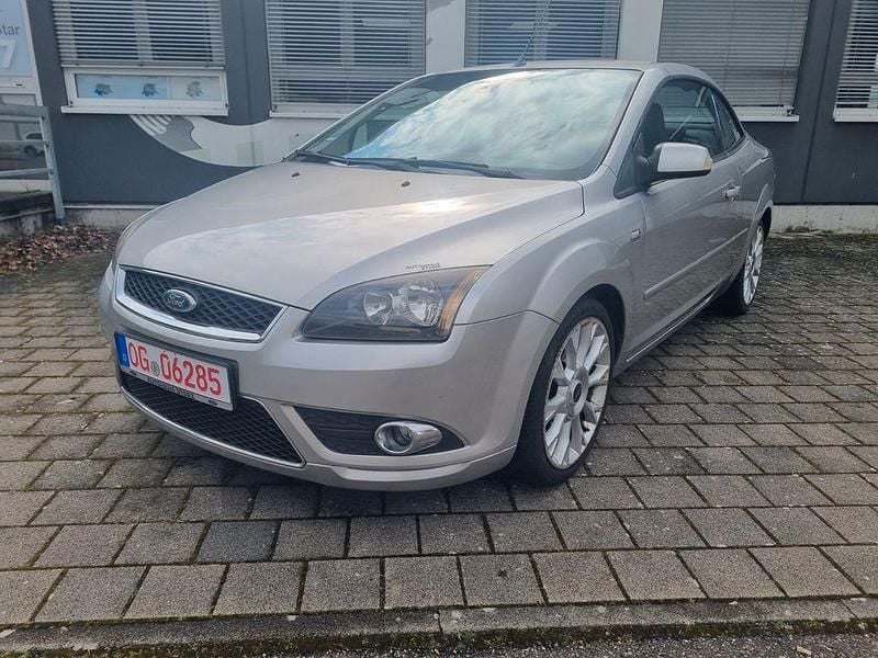 Gebraucht Ford Focus Cabriolet Titanium 145 PS (106 kW) 2008 Cabrio