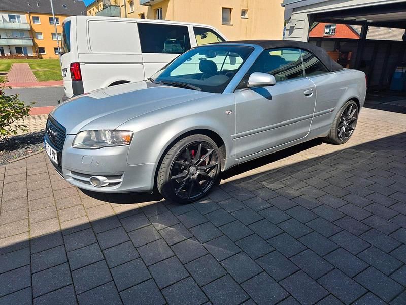 Silber Gebraucht 2007 Audi A4 Cabriolet Cabrio | 5.600 € (Etwas zu teuer) - Bild 1/4
