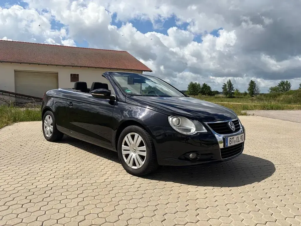 Gebraucht VW Eos 122 PS (89 kW) 2010 Schwarz Cabrio