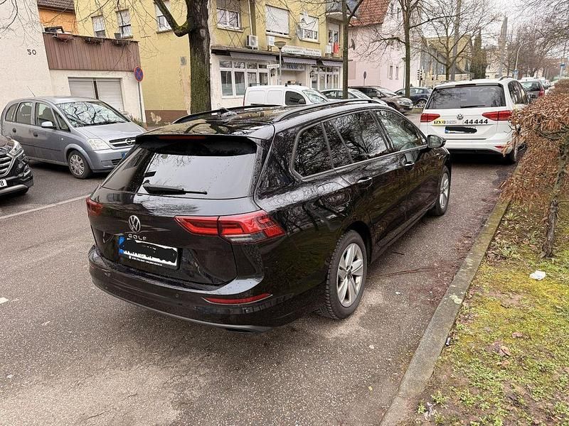Gebraucht VW Golf VIII Life 150 PS (110 kW) 2022 Schwarz Kombi