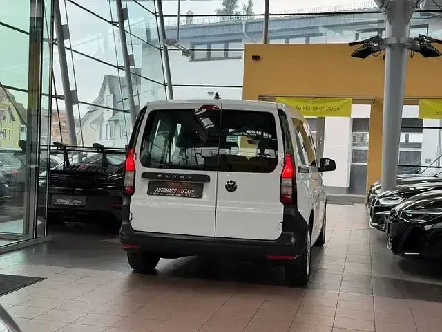 Gebraucht VW Caddy 122 PS (89 kW) 2022 Weiß Van / Kleinbus