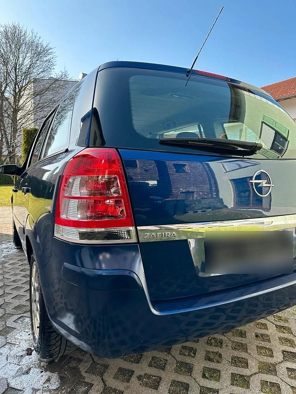 Gebraucht Opel Zafira 140 PS (102 kW) 2009 Blau Van / Kleinbus