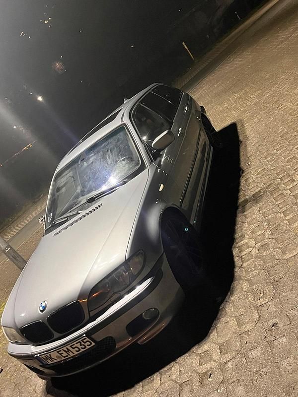 Gebraucht BMW 330 204 PS (150 kW) 2005 Grau Kombi