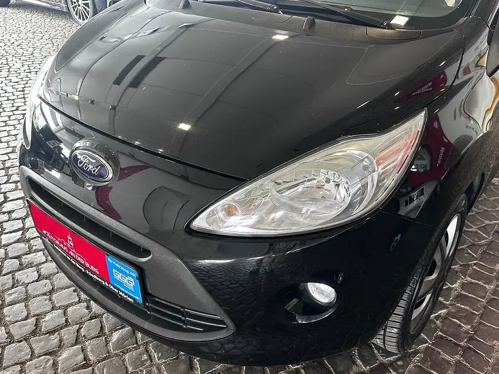 Gebraucht Ford Ka Titanium 69 PS (50 kW) 2009 Midnightschwarz metallic Kleinwagen