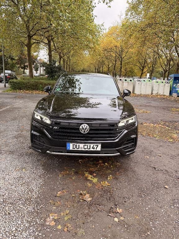 Schwarz Gebraucht 2020 VW Touareg R-line SUV | 37.999 € (Superpreis) - Bild 1/4