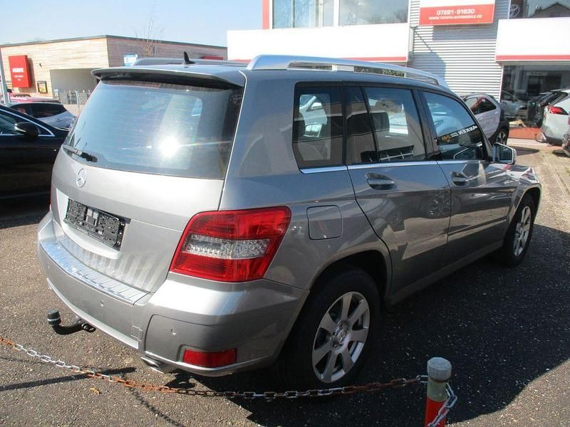 Gebraucht Mercedes GLK220 170 PS (125 kW) 2011 Silber SUV