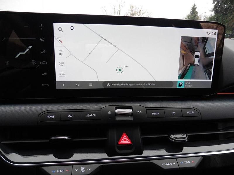 Neu Kia K4 150 PS (110 kW) 2025 Grau Limousine