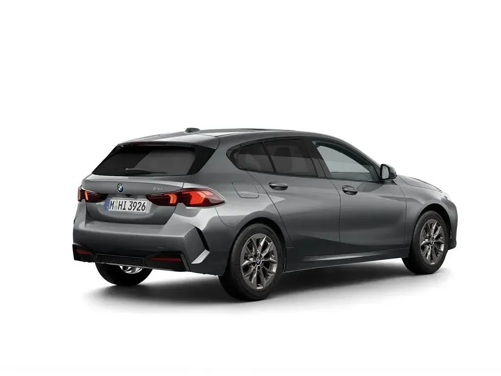 Gebraucht BMW 120 Performance 170 PS (125 kW) 2025 Grau / skyscraper grau (metallic) Kleinwagen