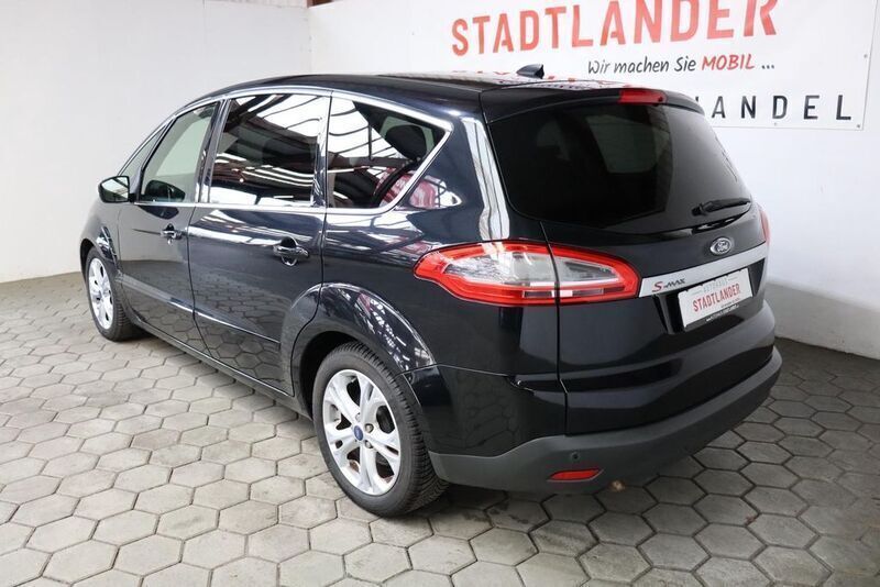 Gebraucht Ford S-MAX Titanium 140 PS (102 kW) 2014 Schwarz Van / Kleinbus