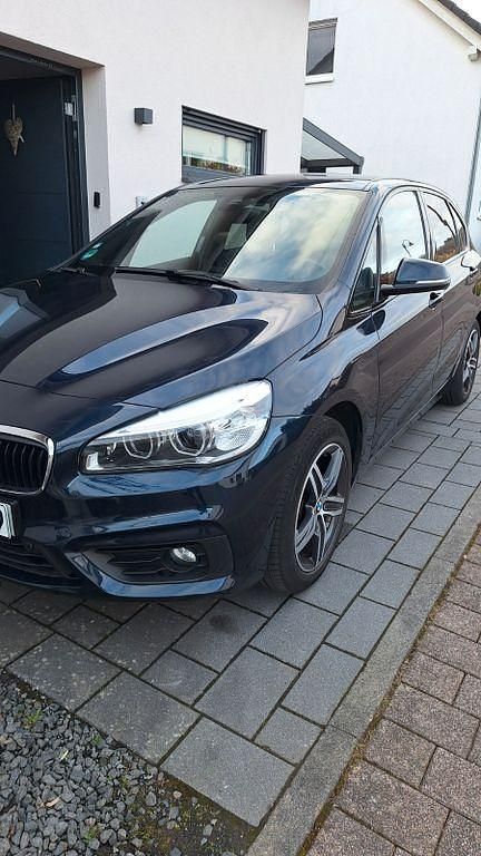 Gebraucht BMW 220 Active Tourer Advantage 192 PS (141 kW) 2016 Blau Van / Kleinbus