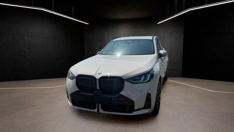 Grau Gebraucht 2025 BMW X3 M Sport SUV | 59.800 € (Superpreis) - Bild 1/4