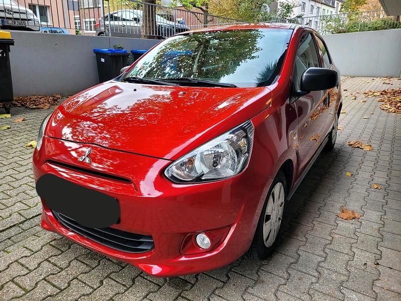 Rot Gebraucht 2015 Mitsubishi Space Star Kleinwagen | 3.200 € - Bild 1/4