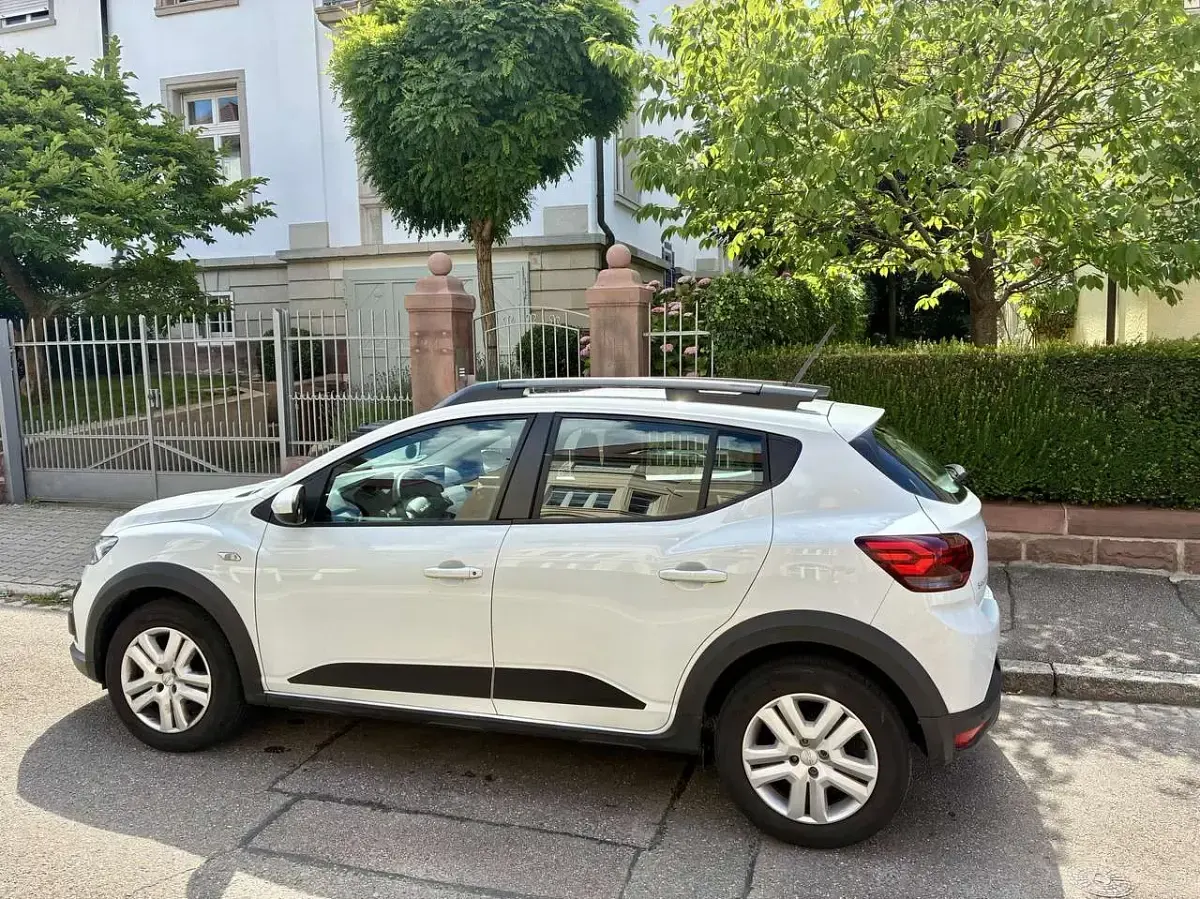 Gebraucht Dacia Duster Essentiel 101 PS (74 kW) 2023 SUV