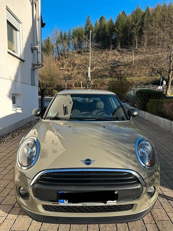 Gebraucht Mini One D 95 PS (69 kW) 2018 Grau Kleinwagen