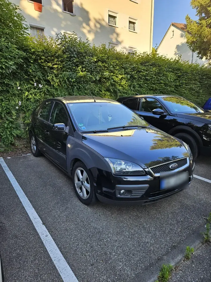 Gebraucht Ford Focus 100 PS (73 kW) 2006 Schwarz Limousine