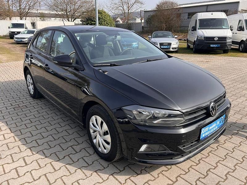 Gebraucht VW Polo Trendline 90 PS (66 kW) 2021 Schwarz Kleinwagen