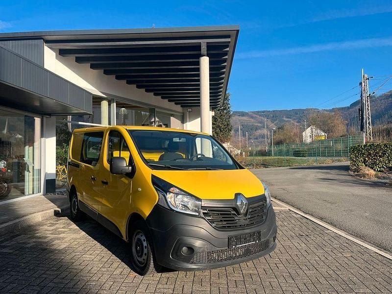 Gelb Gebraucht 2015 Renault Trafic Van / Kleinbus | 9.450 € (Superpreis) - Bild 1/4