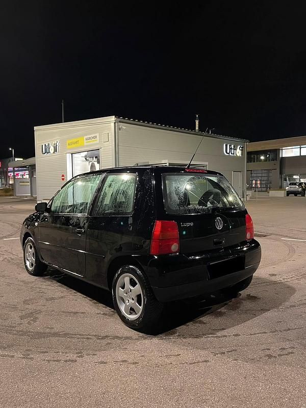 Gebraucht VW Lupo 60 PS (44 kW) 2001 Schwarz Kleinwagen